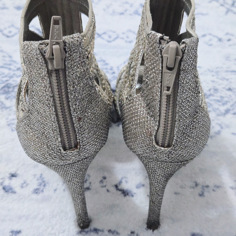 Gianni Bini Sianna Champagne and Gold, 7.5 - Picture 5 of 11